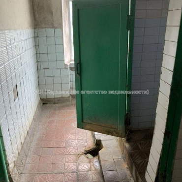 Продам квартиру, Мира ул. , 1 кім., 15.60 м², косметический ремонт 