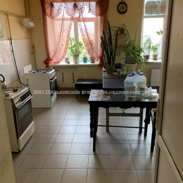Продам квартиру, Мира ул. , 1 кім., 15.60 м², косметический ремонт 