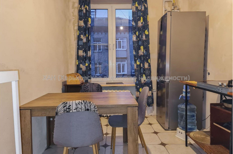 Здам квартиру, 12 Апреля ул. , 3 кім., 80 м², косметический ремонт 