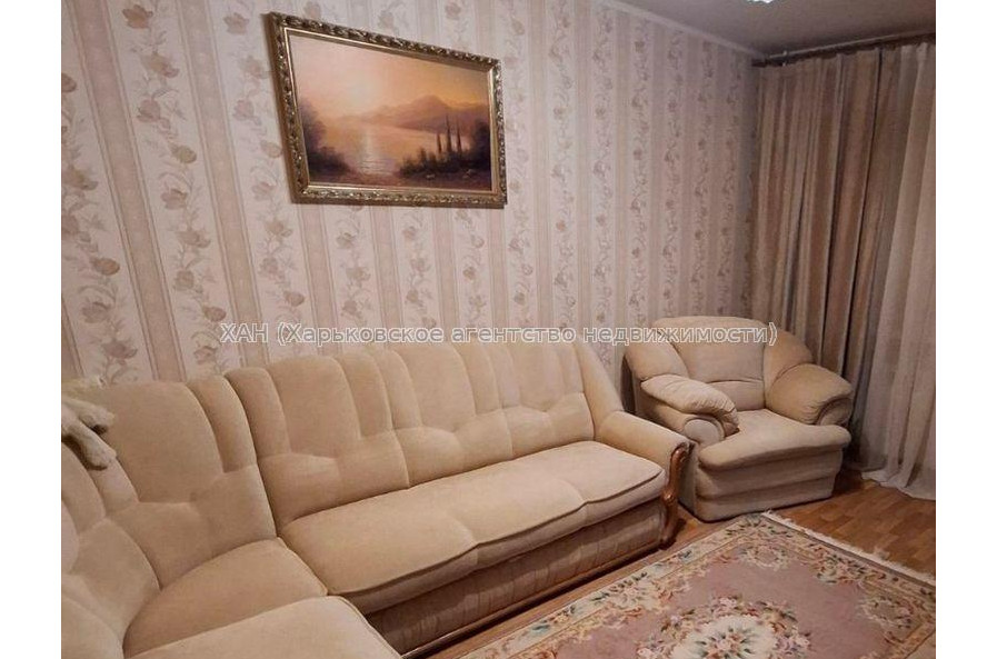 Продам квартиру, Зерновой пер. , 3 кім., 65.40 м², капитальный ремонт 