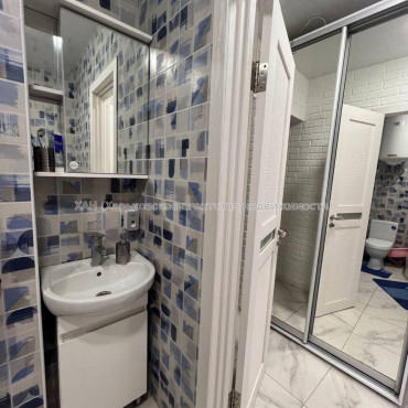 Продам квартиру, Шевченко ул. , 2 кім., 37 м², евроремонт 