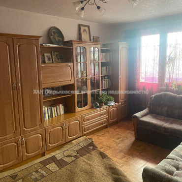 Продам квартиру, Пермская ул. , 2  ком., 51.40 м², советский ремонт 