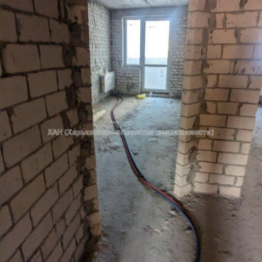 Продам квартиру, Льва Ландау просп. , 3  ком., 80 м², без внутренних работ 