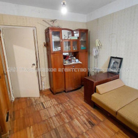 Продам квартиру, Мира ул. , 3 кім., 65 м², советский ремонт