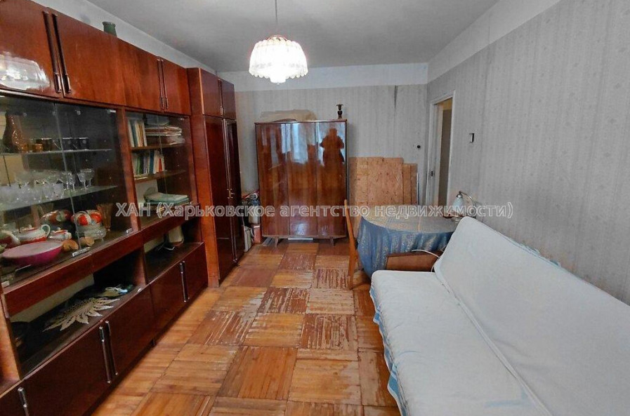 Продам квартиру, Мира ул. , 3 кім., 65 м², советский ремонт 