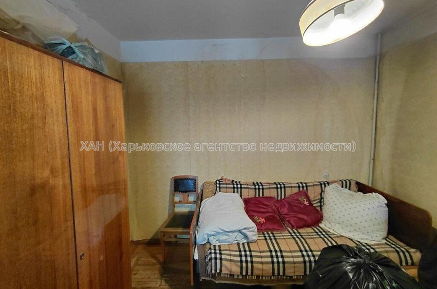 Продам квартиру, Мира ул. , 3 кім., 65 м², советский ремонт 
