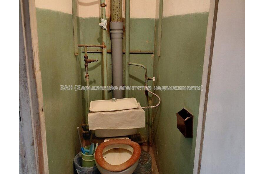 Продам квартиру, Мира ул. , 3 кім., 65 м², советский ремонт 