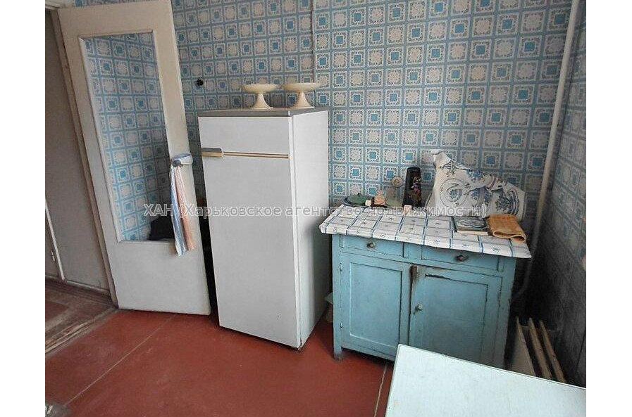 Продам квартиру, Мира ул. , 3 кім., 65 м², советский ремонт 