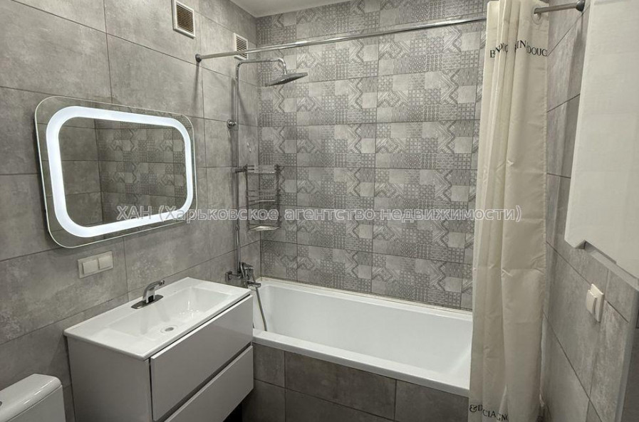 Продам квартиру, Спортивная ул. , 1 кім., 34 м², капитальный ремонт 