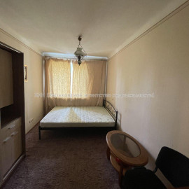 Сдам квартиру, Науки просп. , 64 , 2  ком., 50 м², капитальный ремонт