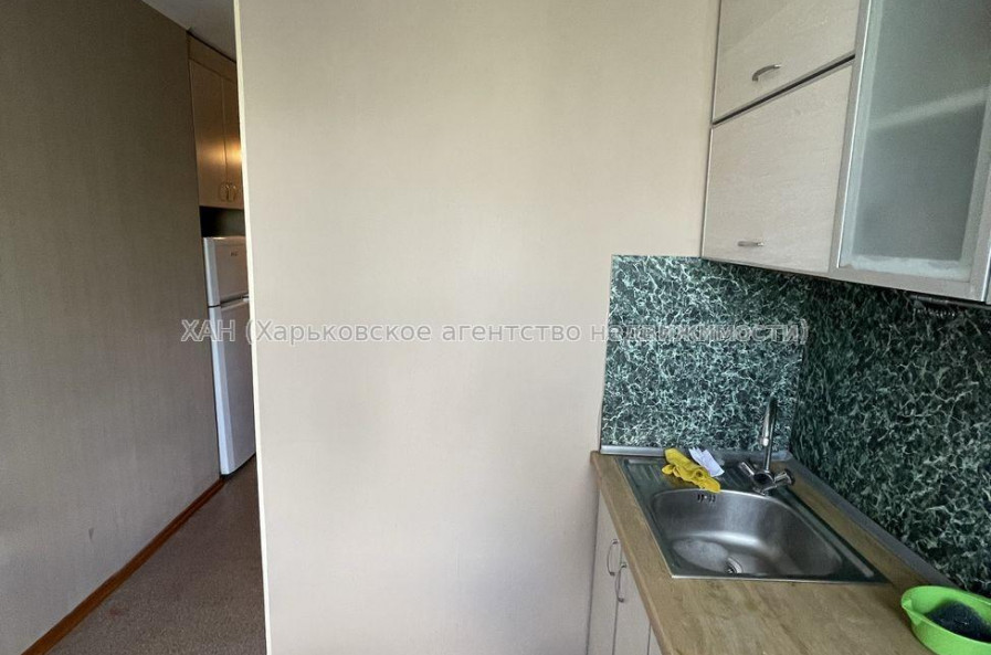 Сдам квартиру, Науки просп. , 64 , 2  ком., 50 м², капитальный ремонт 