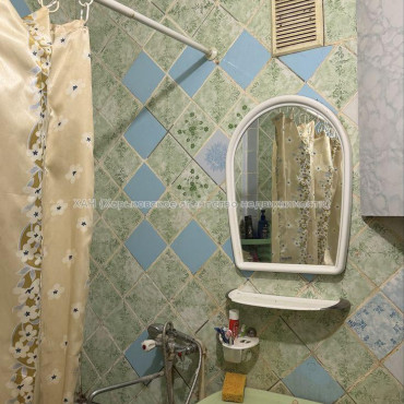 Продам квартиру, 12 Апреля ул. , 1 кім., 31.90 м², советский ремонт 