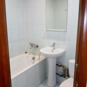 Продам квартиру, Мира ул. , 1 кім., 33 м², капитальный ремонт 