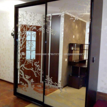 Продам квартиру, Мира ул. , 1 кім., 33 м², капитальный ремонт 