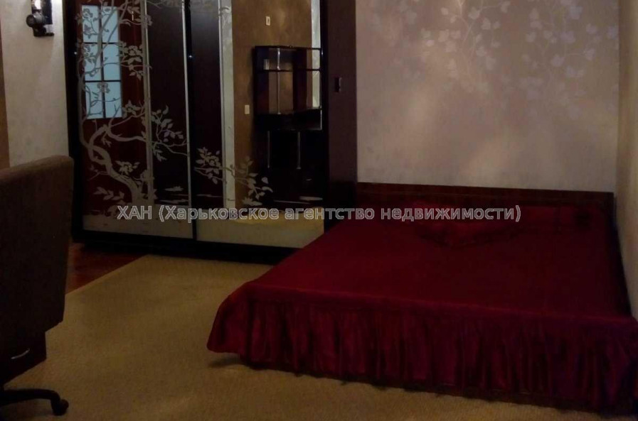 Продам квартиру, Мира ул. , 1 кім., 33 м², капитальный ремонт 