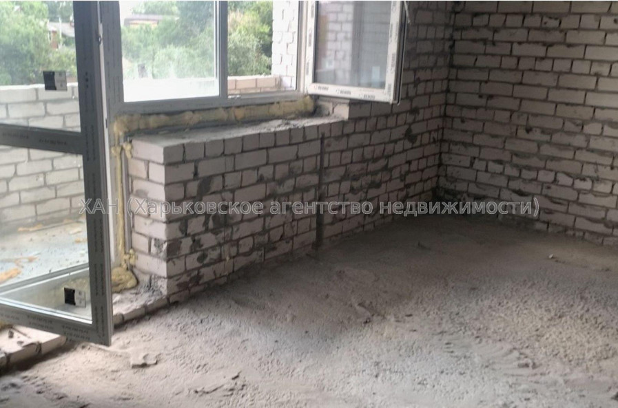 Продам квартиру, Франковская ул. , 1 кім., 55 м², без внутренних работ 