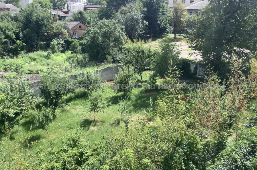 Продам квартиру, Франковская ул. , 1 кім., 55 м², без внутренних работ 