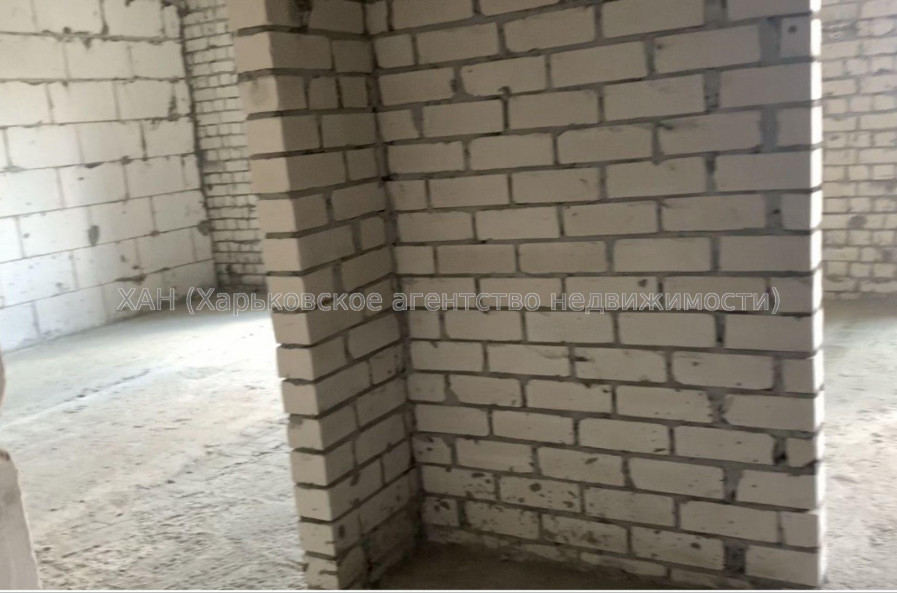 Продам квартиру, Франковская ул. , 1 кім., 55 м², без внутренних работ 