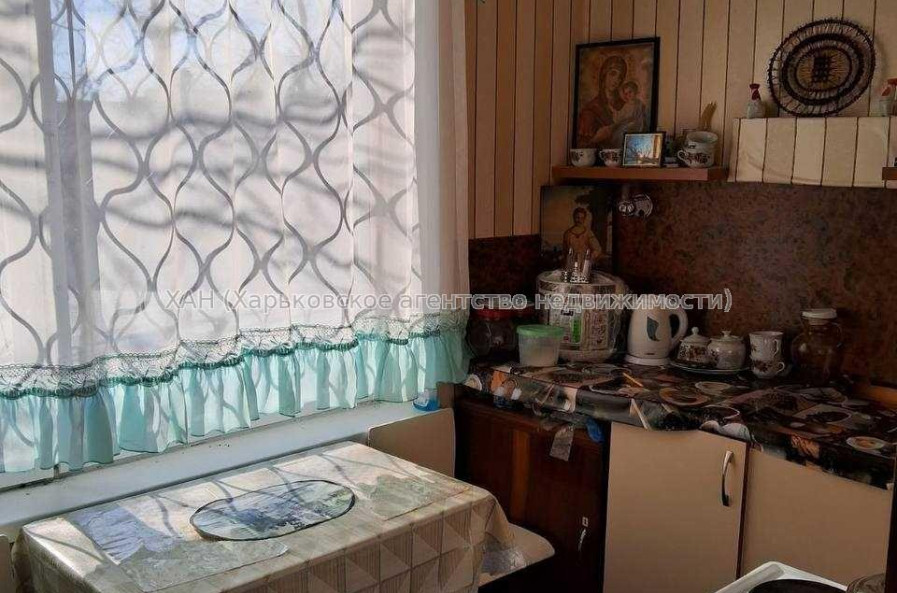 Продам квартиру, Единства ул. , 1 кім., 32 м², косметический ремонт 