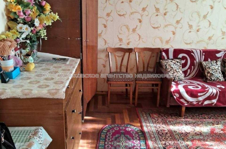 Продам квартиру, Единства ул. , 1 кім., 32 м², косметический ремонт 
