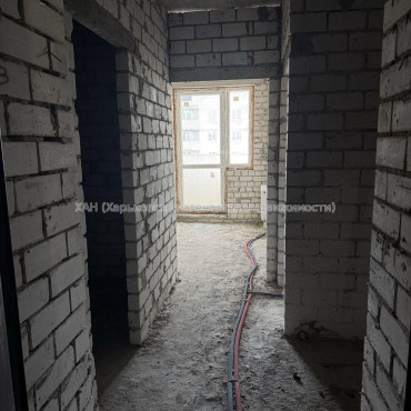 Продам квартиру, Мира ул. , 1 кім., 46 м², без внутренних работ 