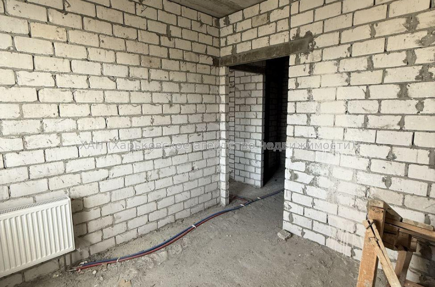 Продам квартиру, Мира ул. , 1 кім., 46 м², без внутренних работ 