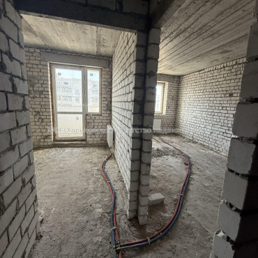 Продам квартиру, Мира ул. , 1 кім., 46 м², без внутренних работ 