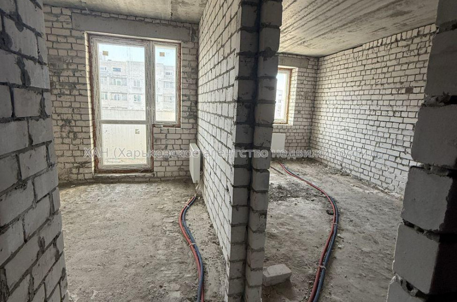 Продам квартиру, Мира ул. , 1 кім., 46 м², без внутренних работ 