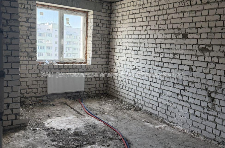 Продам квартиру, Мира ул. , 1 кім., 46 м², без внутренних работ 