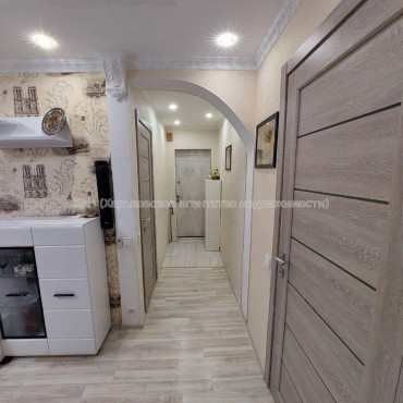 Продам квартиру, Светлая ул. , 2 кім., 52 м², евроремонт 