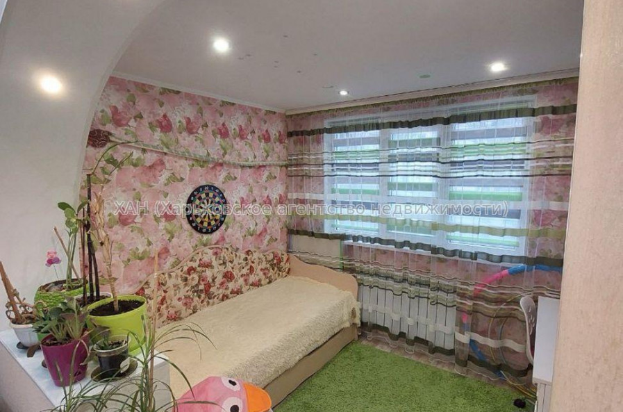 Продам квартиру, Светлая ул. , 2 кім., 52 м², евроремонт 