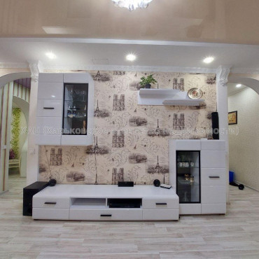 Продам квартиру, Светлая ул. , 2 кім., 52 м², евроремонт 