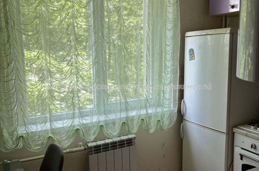 Продам квартиру, Героев Харькова просп. , 1 кім., 33.10 м², капитальный ремонт 