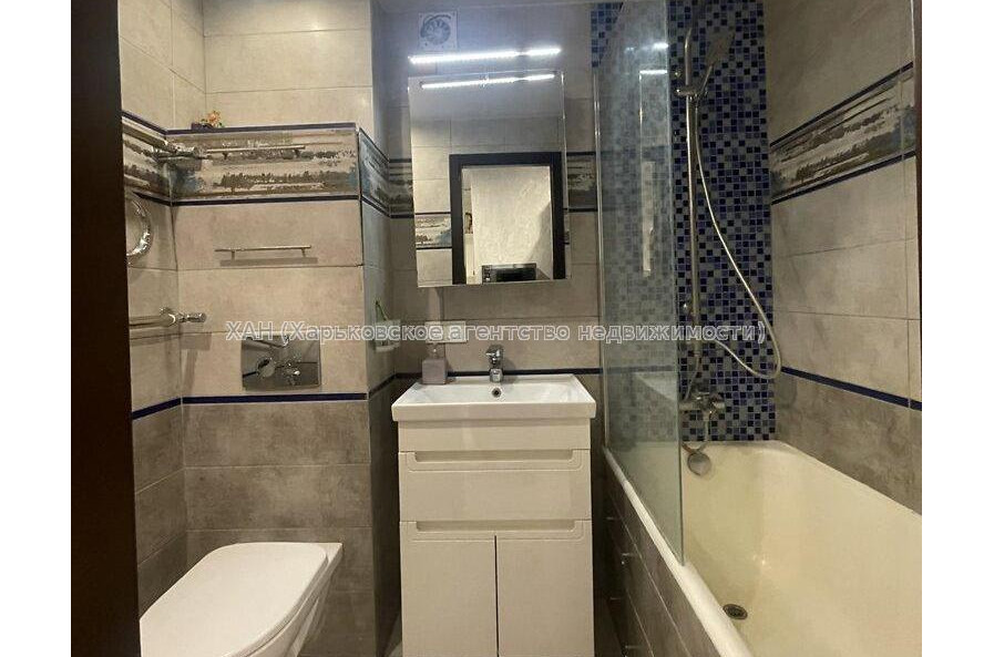 Продам квартиру, Победы просп. , 2 кім., 44.50 м², капитальный ремонт 