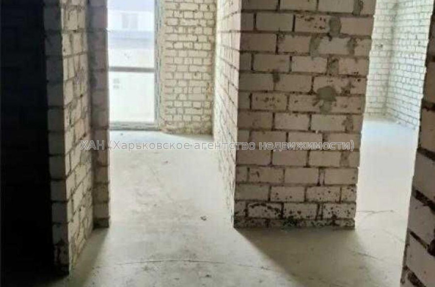 Продам квартиру, Мира ул. , 1  ком., 39 м², без внутренних работ 