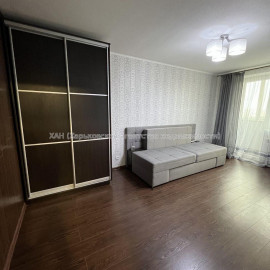 Продам квартиру, Леся Сердюка ул. , 1 кім., 33 м², евроремонт