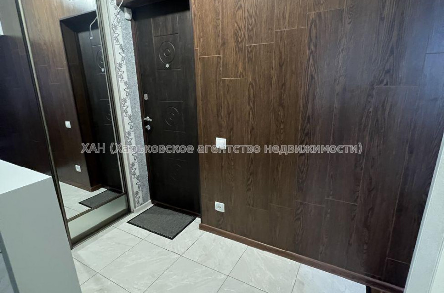 Продам квартиру, Леся Сердюка ул. , 1 кім., 33 м², евроремонт 