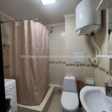 Продам квартиру, Леся Сердюка ул. , 1 кім., 33 м², евроремонт 