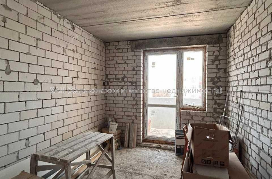 Продам квартиру, Мира ул. , 2  ком., 69 м², без внутренних работ 