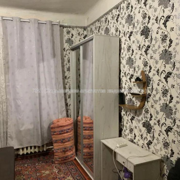 Продам квартиру, Василия Вышиваного ул. , 1 кім., 35.30 м², косметический ремонт 