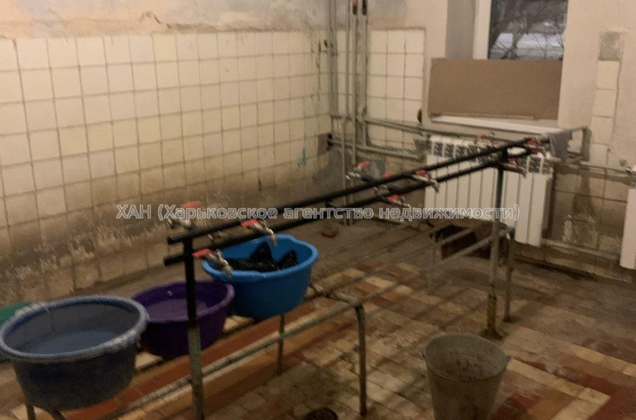 Продам квартиру, Василия Вышиваного ул. , 1 кім., 35.30 м², косметический ремонт 