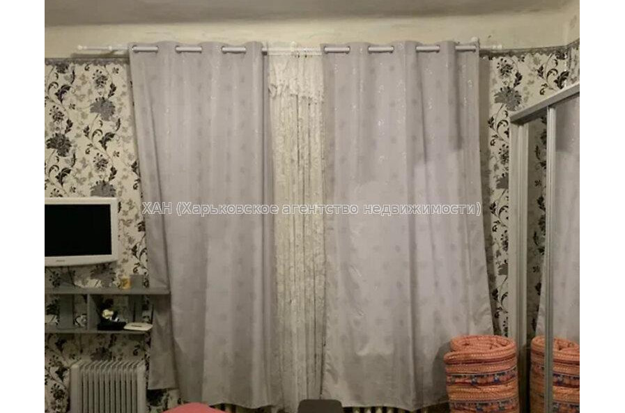 Продам квартиру, Василия Вышиваного ул. , 1 кім., 35.30 м², косметический ремонт 