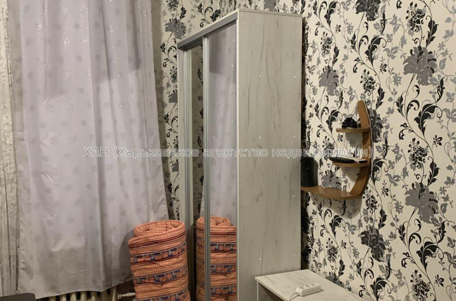 Продам квартиру, Василия Вышиваного ул. , 1 кім., 35.30 м², косметический ремонт 