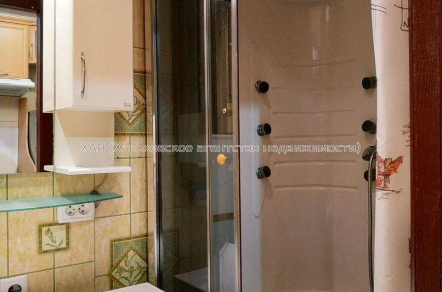 Продам квартиру, Владислава Зубенко ул. , 35 , 1 кім., 21 м², косметический ремонт 