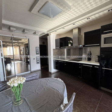 Продам квартиру, Аэрокосмический пр. , 2 кім., 53.60 м², евроремонт 