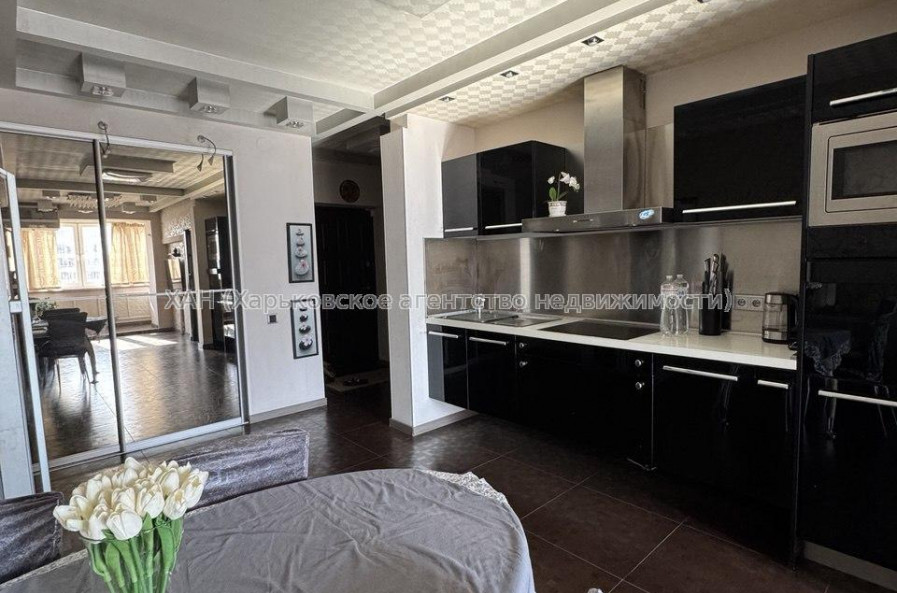 Продам квартиру, Аэрокосмический пр. , 2 кім., 53.60 м², евроремонт 