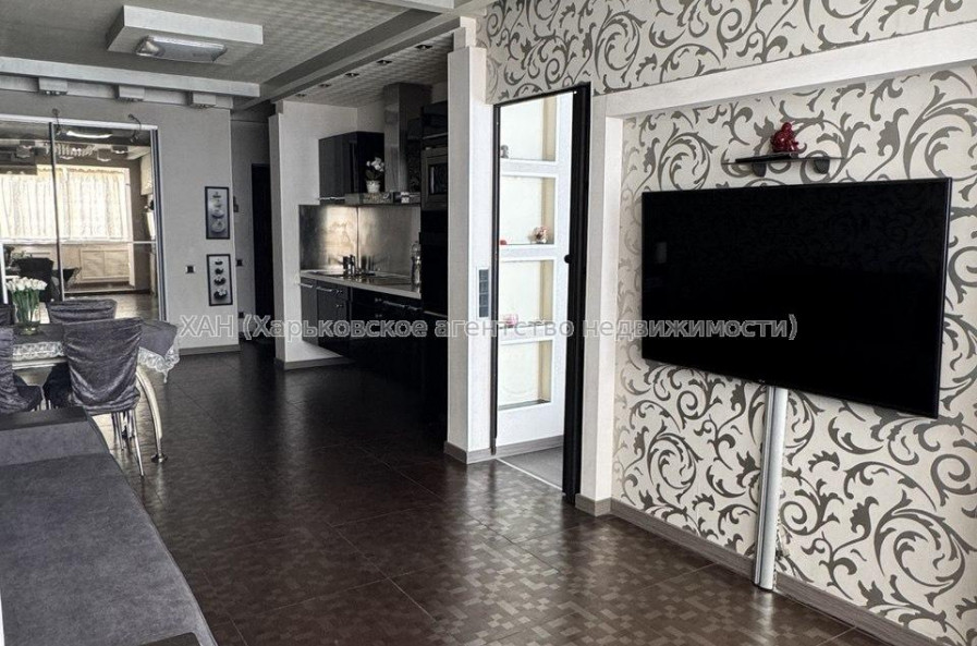 Продам квартиру, Аэрокосмический пр. , 2 кім., 53.60 м², евроремонт 