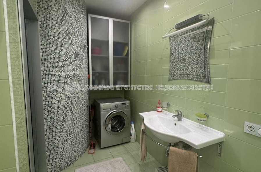 Продам квартиру, Аэрокосмический пр. , 2 кім., 53.60 м², евроремонт 