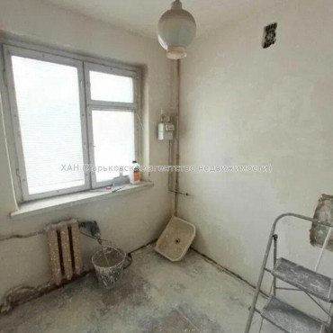 Продам квартиру, Юбилейный просп. , 1 кім., 33 м², без отделочных работ 