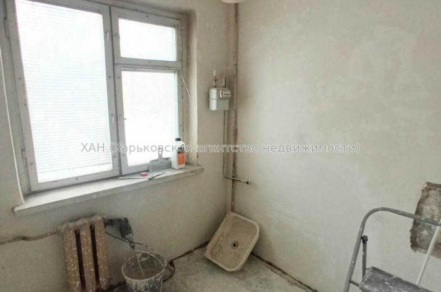 Продам квартиру, Юбилейный просп. , 1  ком., 33 м², без отделочных работ 